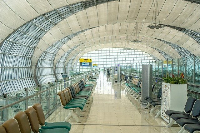 A picture of an airpot gate